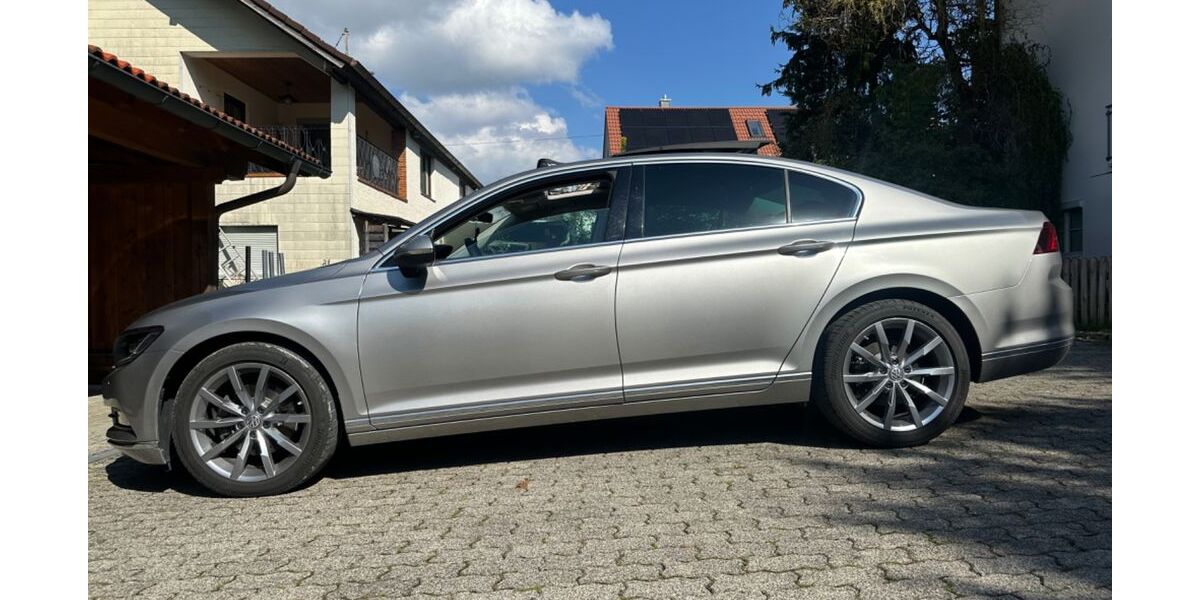 VW Passat 129.950 km 16.900 € Wessling 82234