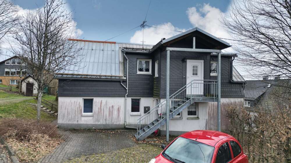 Einfamilienhaus Hilchenbach - 9 Zimmer, 187 m&sup2;, 121.000&euro; | Angebot:26182857