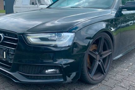 Audi A4 293.664 km 8.699 &euro; Paderborn 33100