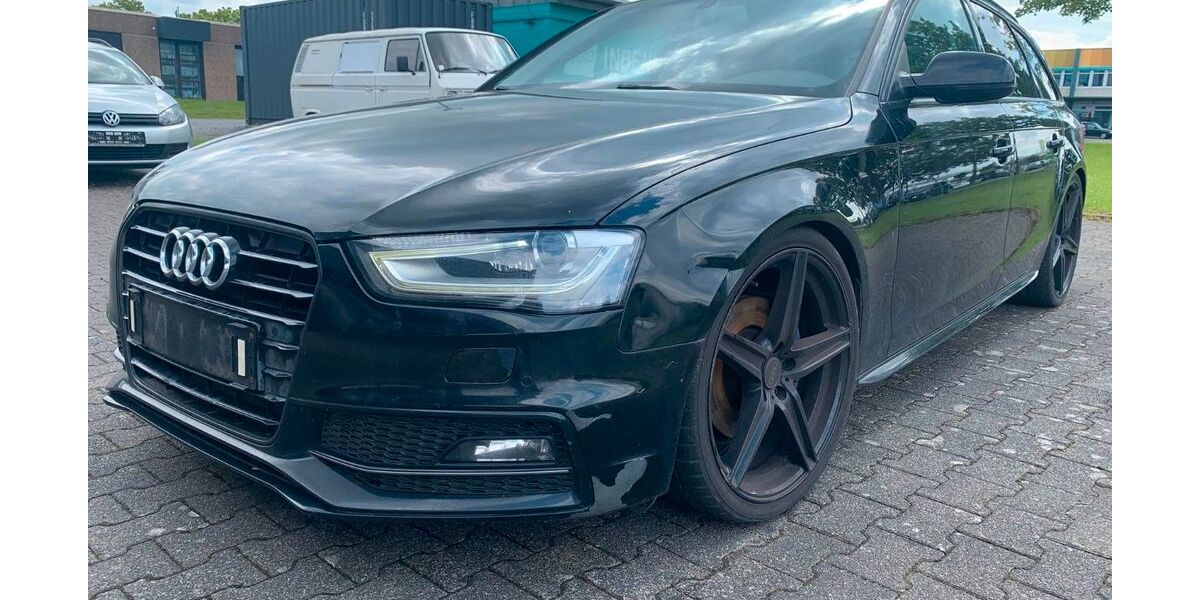 Audi A4 293.664 km 8.699 &euro; Paderborn 33100