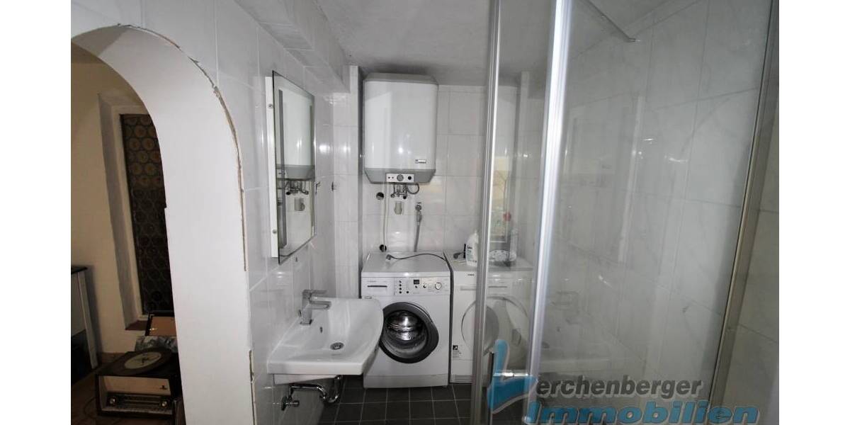 Mehrfamilienhaus, Wohnhaus Landau an der Isar Landau - 7 Zimmer, 200 m&sup2;, 289.000&euro; | Angebot:26359036