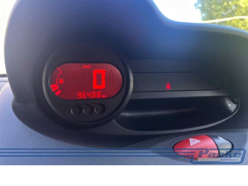 Renault Twingo Authentique 1.2*Klima*Radio/CD*Isofix*3tr 96.488 km 2.480 € Berlin 13187