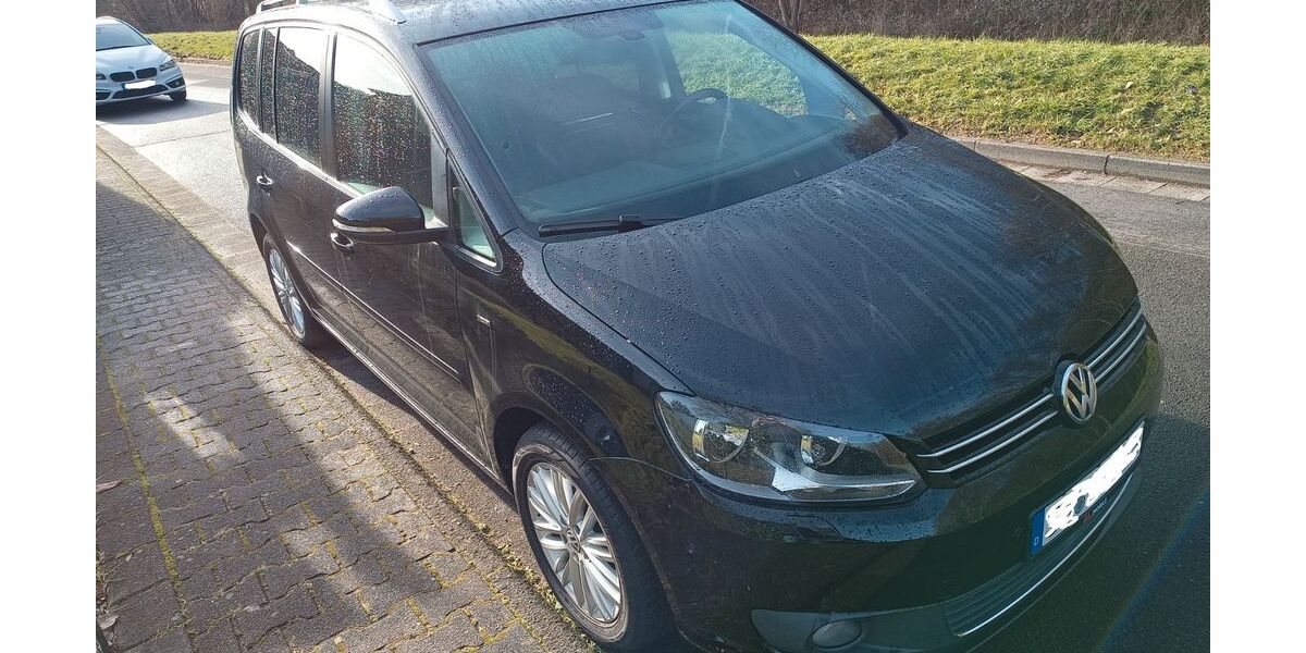 VW Touran 129.000 km 11.999 &euro; Lohmar 53797