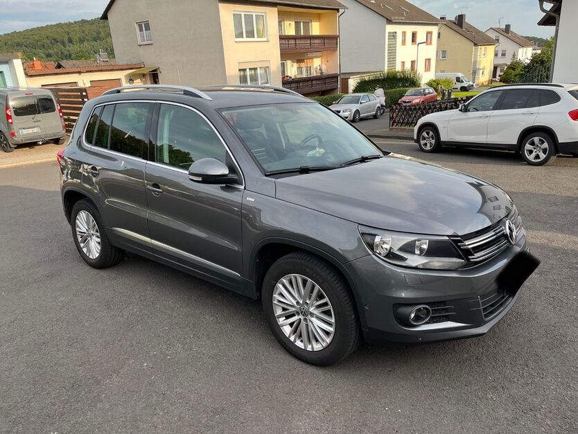 VW Tiguan 158.000 km 9.900 € Bad Emstal 34308