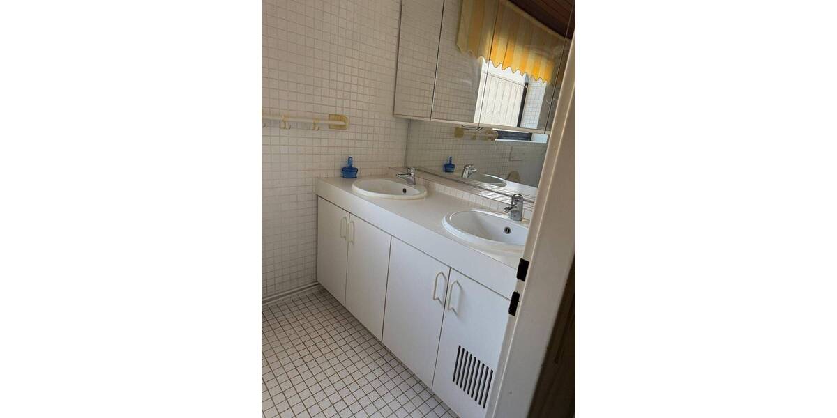 Doppelhaushälfte Troisdorf Spich - 4 Zimmer, 100 m&sup2;, 359.900&euro; | Angebot:26026625