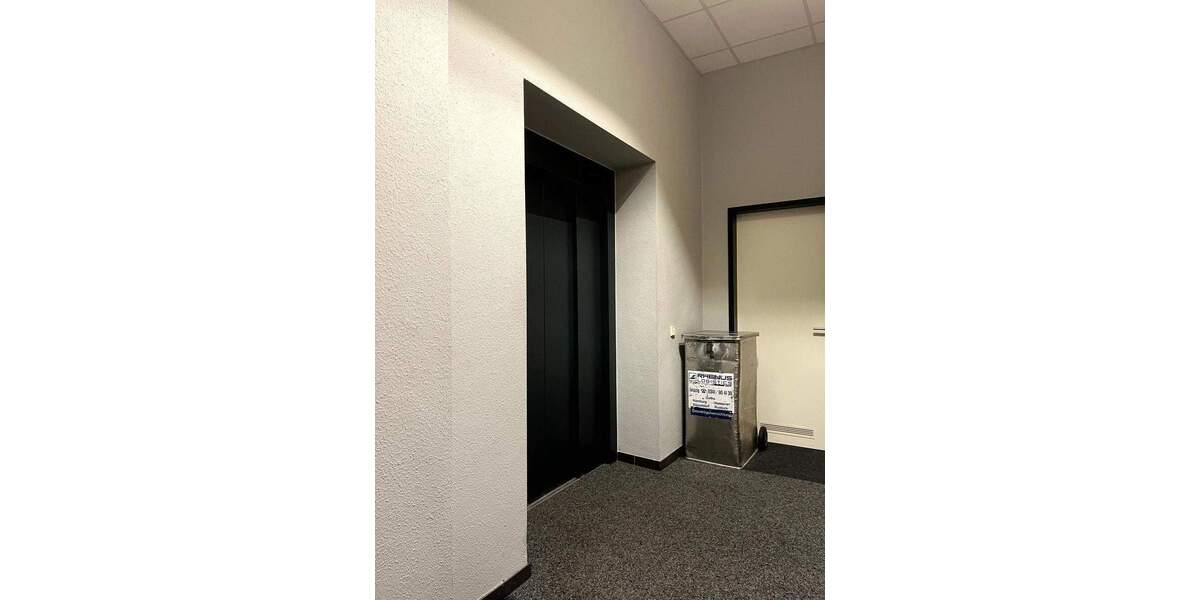 Gewerbeobjekt Halle (Saale) Büschdorf - 1 Zimmer, 488 m&sup2;, 3.990&euro; | Angebot:25671753