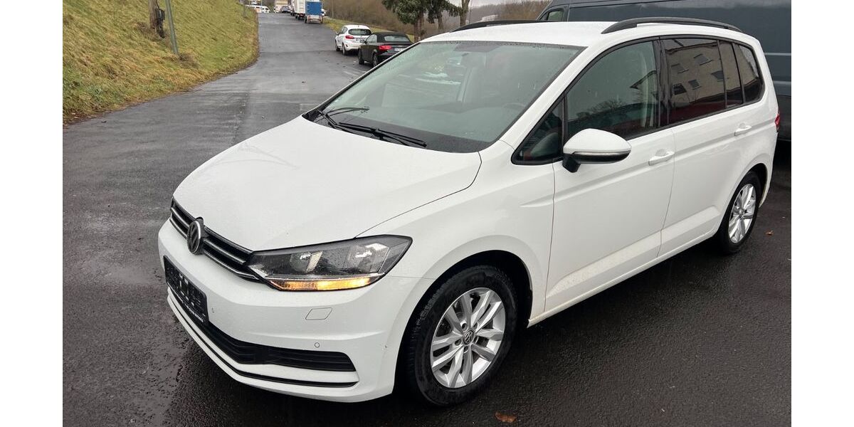 VW Touran 183.000 km 10.100 &euro; Würzburg 97076