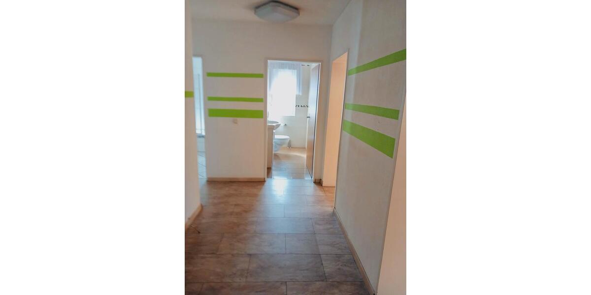 Erdgeschoßwohnung Wunsiedel - 3 Zimmer, 75 m&sup2;, 105.000&euro; | Angebot:26051552