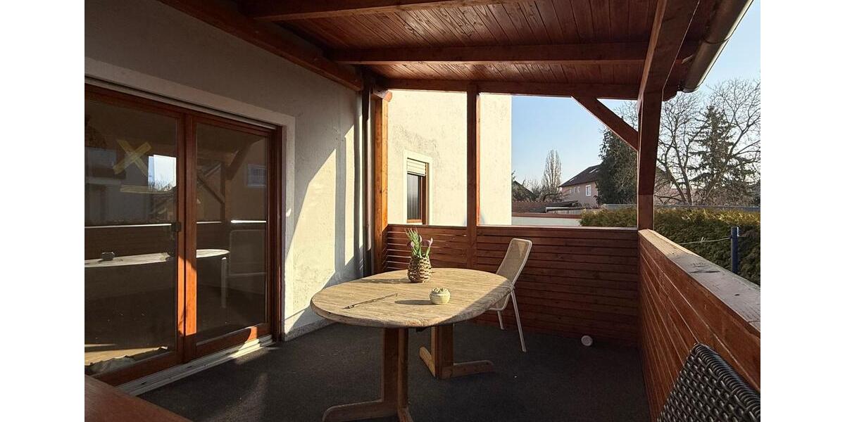 Erdgeschoßwohnung Teublitz - 3 Zimmer, 111 m&sup2;, 890&euro; | Angebot:25440816