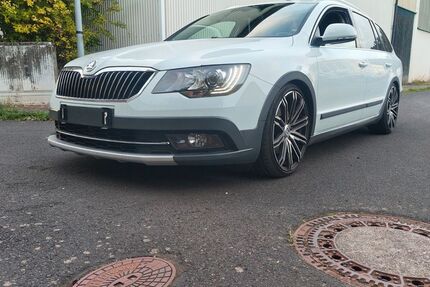 Skoda Superb 190.000 km 10.499 &euro; Waltershausen 99880