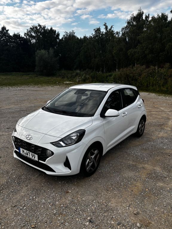i10