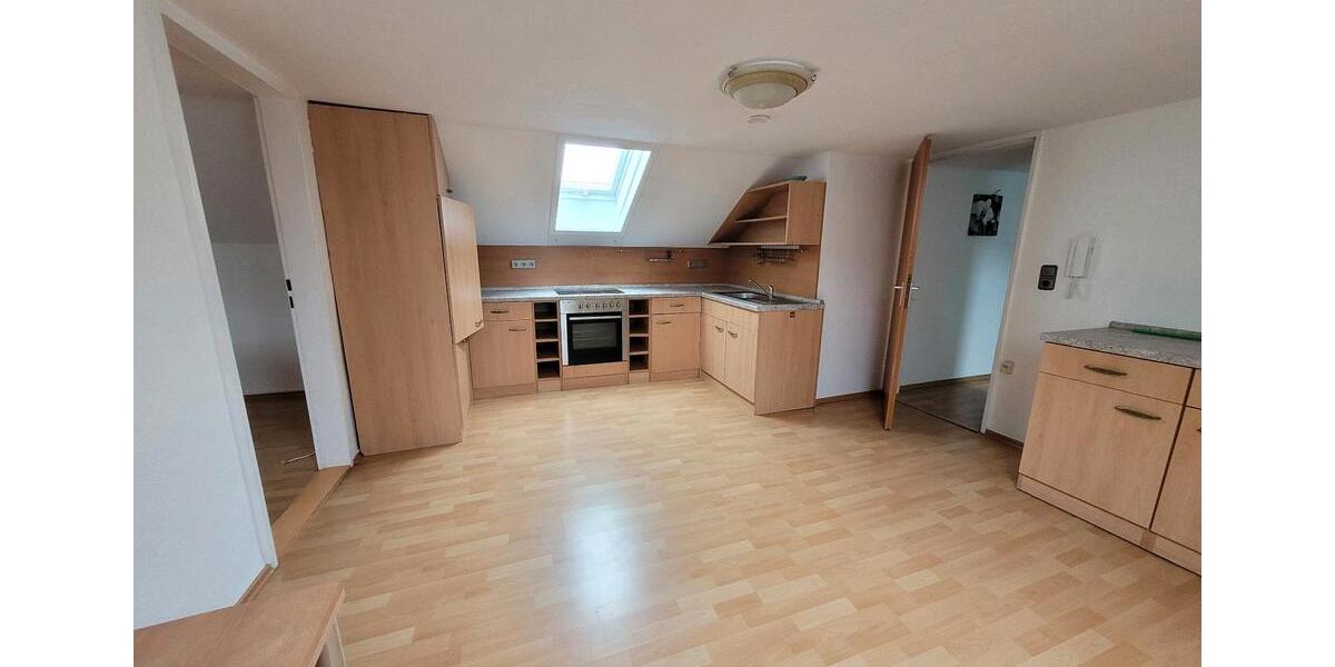 Dachgeschoßwohnung Neustadt bei Coburg - 1 Zimmer, 50 m&sup2;, 510&euro; | Angebot:25850753