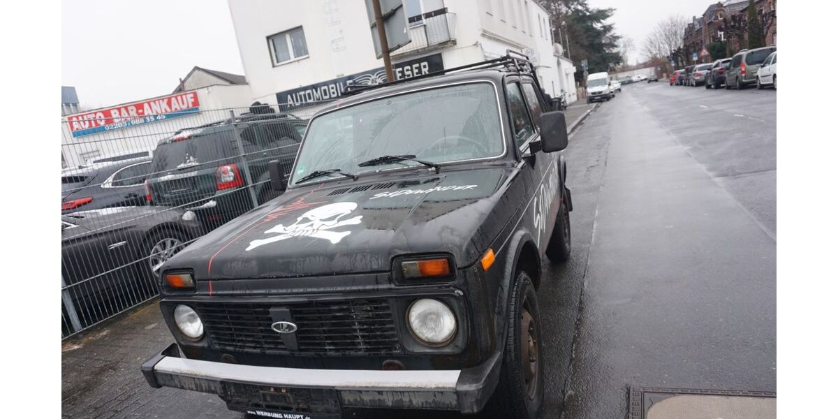 Lada Niva 131.788 km 1.999 &euro; Köln 51143