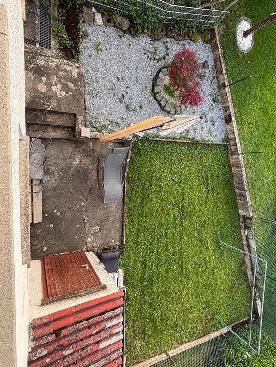 Familienfreundliche 5-Zimmer-Wohnung mit Balkon, Garten, Garage &