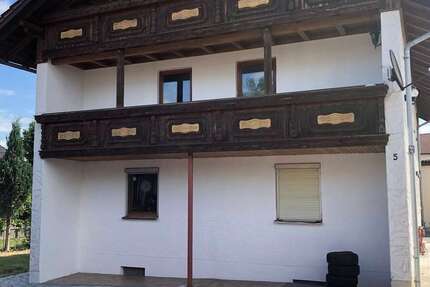 Haus Roding - 8 Zimmer, 255 m&sup2;, 369.000&euro; | Angebot:26821259