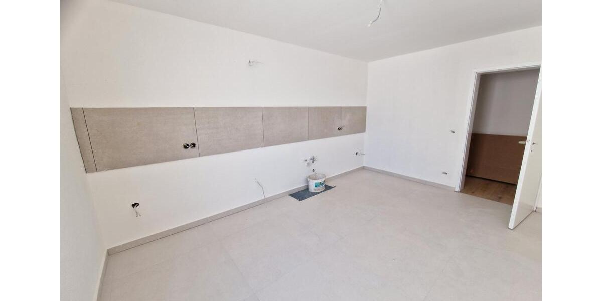 Dachgeschoßwohnung Halle (Saale) - 4 Zimmer, 115 m&sup2;, 1.100&euro; | Angebot:26163555