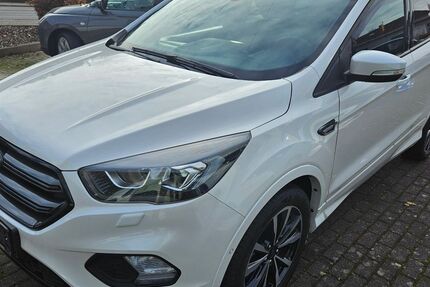 Ford Kuga 160.129 km 13.990 &euro; Merzig 66663