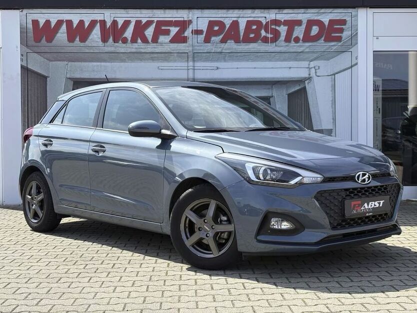 i20