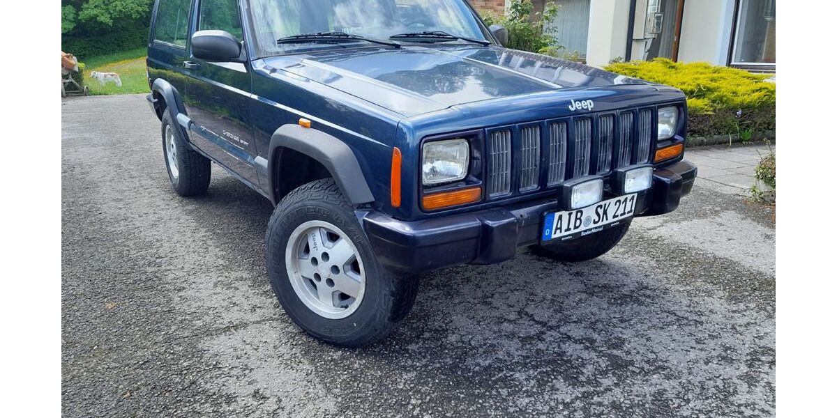 Jeep Cherokee 169.800 km 7.900 &euro; Feldkirchen 83620