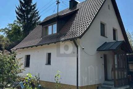 VERMIETETES FAMILIENHAUS MIT GARTEN & PERSPEKTIVE - Haus Graben | Angebot:27294137