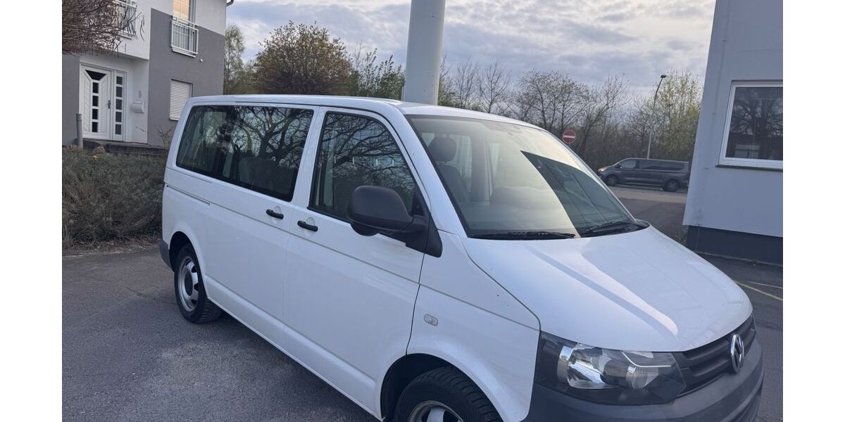 VW T5 Transporter 148.600 km 15.599 &euro; Bielefeld 33689