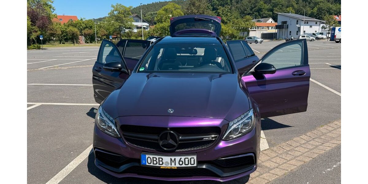 Mercedes-Benz C 63 AMG 84.500 km 55.800 &euro; Mömlingen 63853