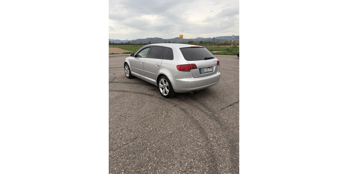 Audi A3 308.000 km 3.000 &euro; Offenburg 77652