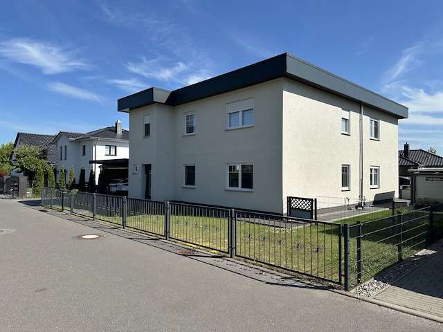 Etagenwohnung Schwedt - 4 Zimmer, 111 m&sup2;, 907&euro; | Angebot:26889750