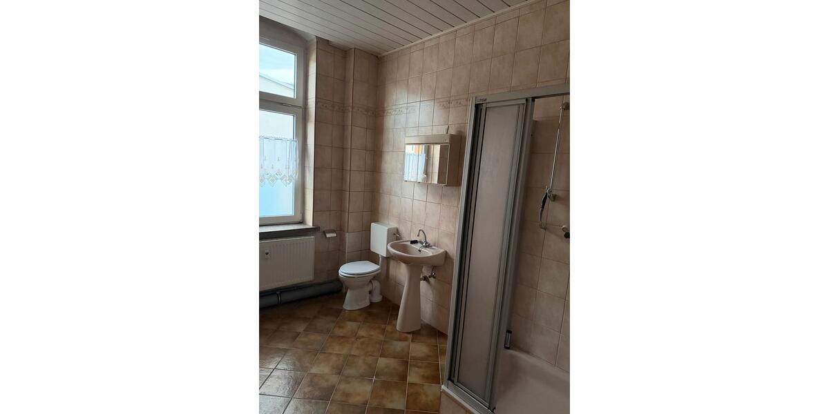 Mehrfamilienhaus, Wohnhaus Aue-Bad Schlema Bad Schlema - 18 Zimmer, 330 m&sup2;, 265.000&euro; | Angebot:27442905