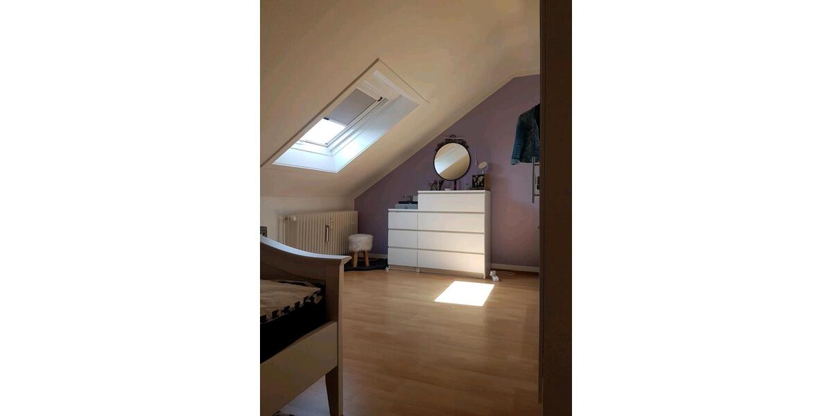 Dachgeschoßwohnung Großostheim - 3 Zimmer, 75 m&sup2;, 850&euro; | Angebot:25987683