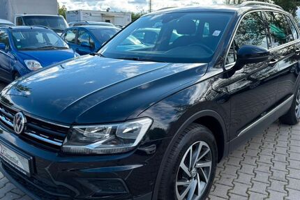 VW Tiguan 142.534 km 15.900 &euro; München 81825