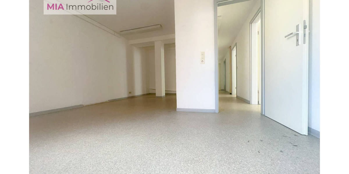 Gewerbeobjekt Künzelsau - 3 Zimmer, 1.100&euro; | Angebot:25676405