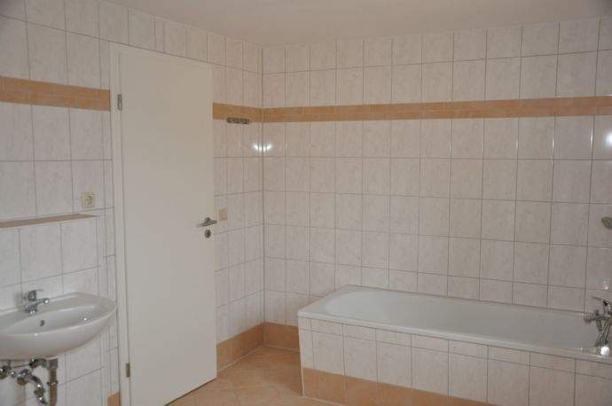 Zimmer Stralsund Tribseer - 3 Zimmer, 92 m&sup2;, 800&euro; | Angebot:26244326