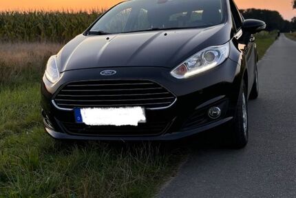 Ford Fiesta 137.000 km 5.200 &euro; Zeven 27404