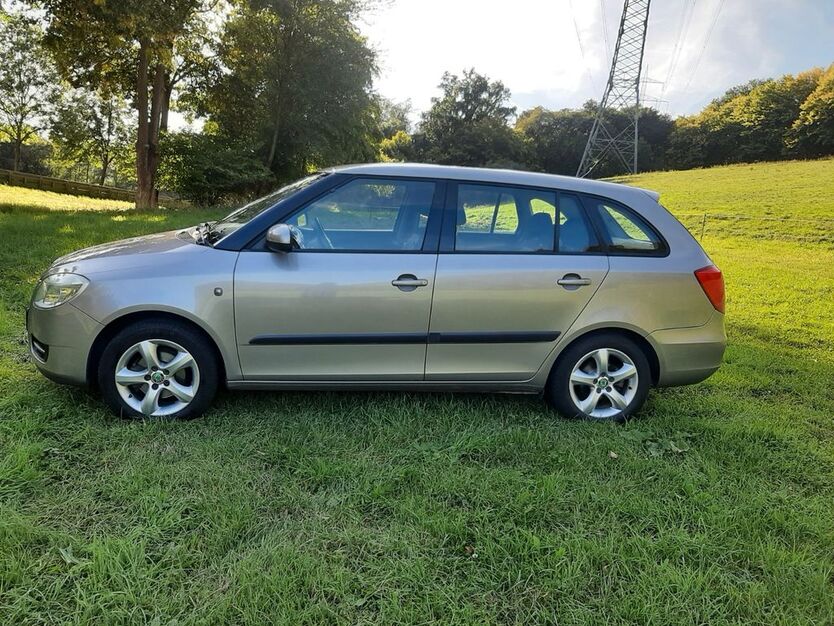 Skoda Fabia 123.000 km 4.500 € Saalfeld 07318