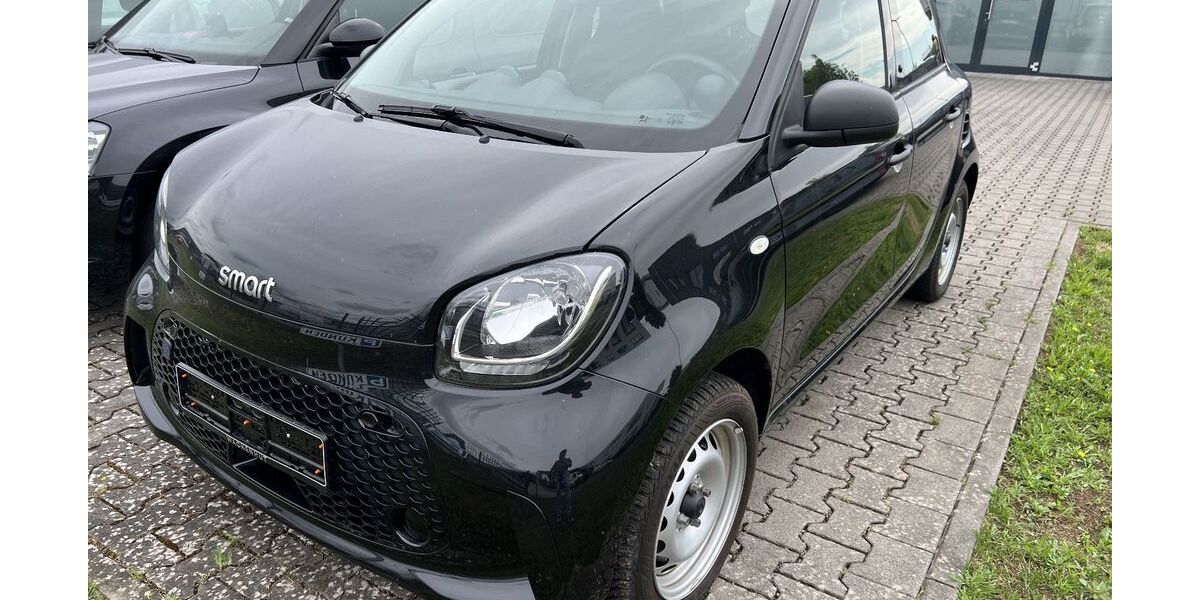 Smart ForFour 22.489 km 8.799 &euro; Elsenfeld 63820