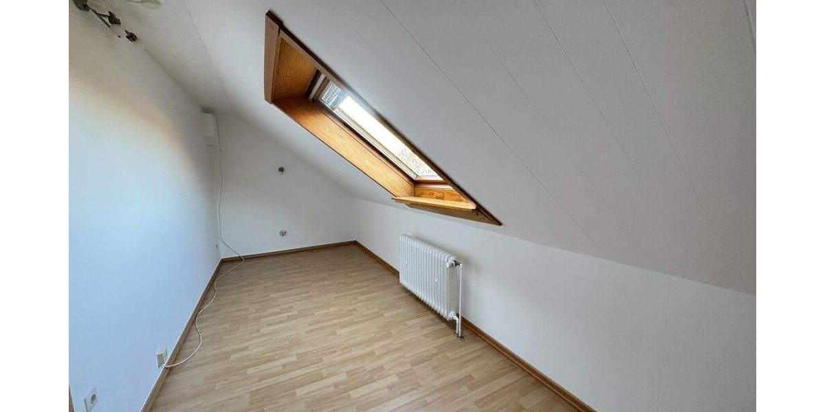 Sonniges Reihenendhaus mit Garten und viel Platz für eine nette Familie in Göttingen-Geismar 6 zimmer