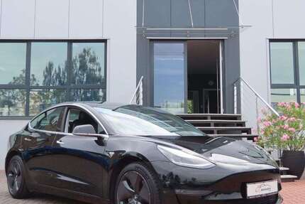 Tesla Model 3 77.532 km 23.900 &euro; Neuss 41469