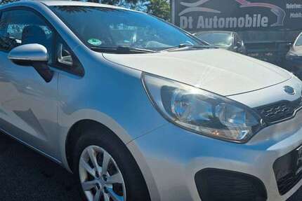 Kia Rio 192.000 km 3.800 &euro; Viernheim 68519