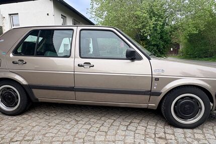 VW Golf 170.000 km 4.900 &euro; Pressig 96332