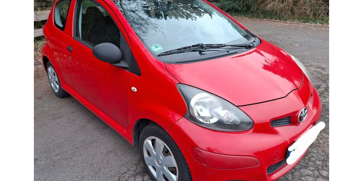 Toyota Aygo (X) 70.400 km 2.250 &euro; Hessisch Oldendorf 31840