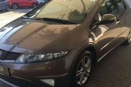 Honda Civic 72.064 km 6.980 € Berlin 10315