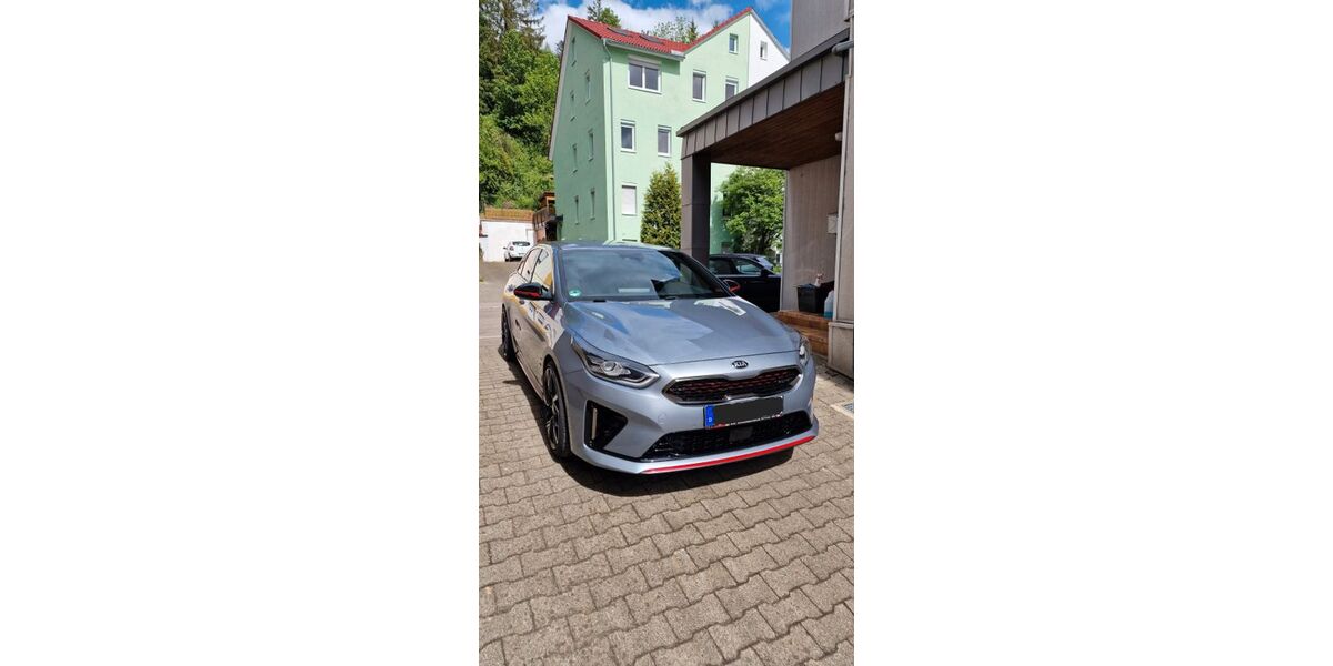 Kia pro ceed / ProCeed 88.000 km 21.900 &euro; Tuttlingen 78532