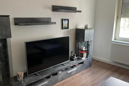 Zwei Zimmer Wohnung, Garten, Parkmöglichkeiten