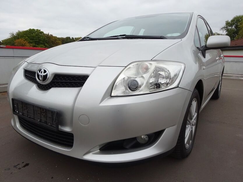 Toyota Auris 108.000 km 5.290 € Solingen 42719