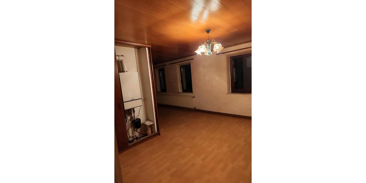 Etagenwohnung Selb - 3 Zimmer, 78 m&sup2;, 500&euro; | Angebot:26218034