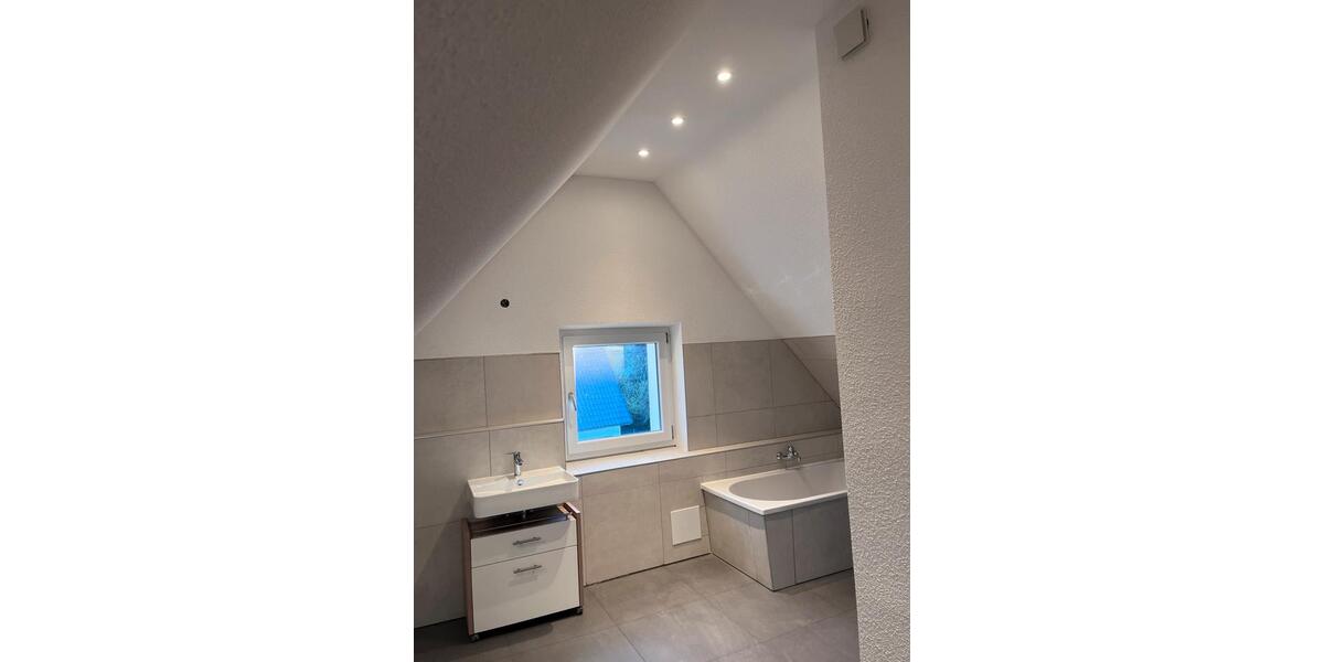Dachgeschoßwohnung Donaueschingen - 2.5 Zimmer, 77 m&sup2;, 800&euro; | Angebot:26368818