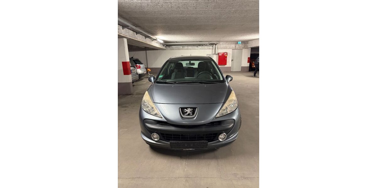 Peugeot 207 121.290 km 1.850 &euro; Bonn 53123
