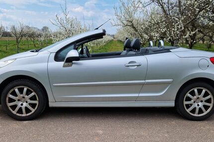 Peugeot 207 94.000 km 4.000 &euro; Elchesheim-Illingen 76477