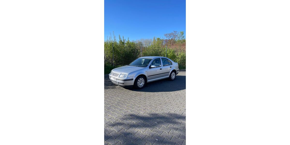 VW Bora 108.000 km 4.000 &euro; Dresden 01069